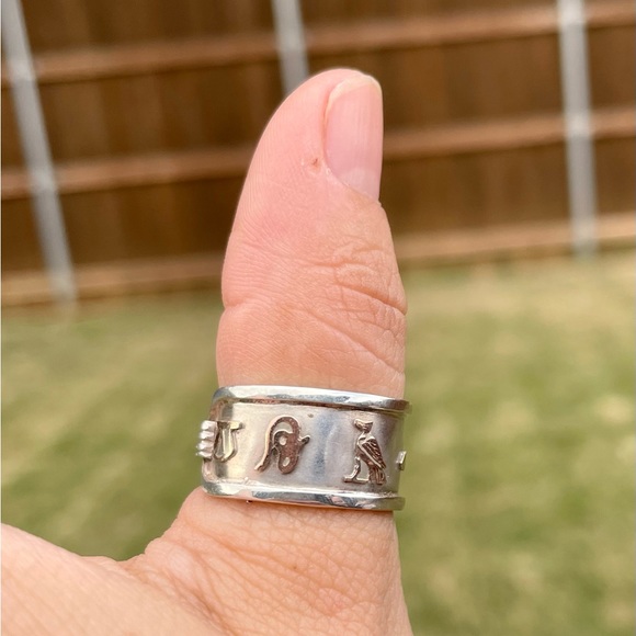 Vintage Sterling Silver 925 and Gold Cartouche Hieroglyphics Ring - Picture 11 of 15